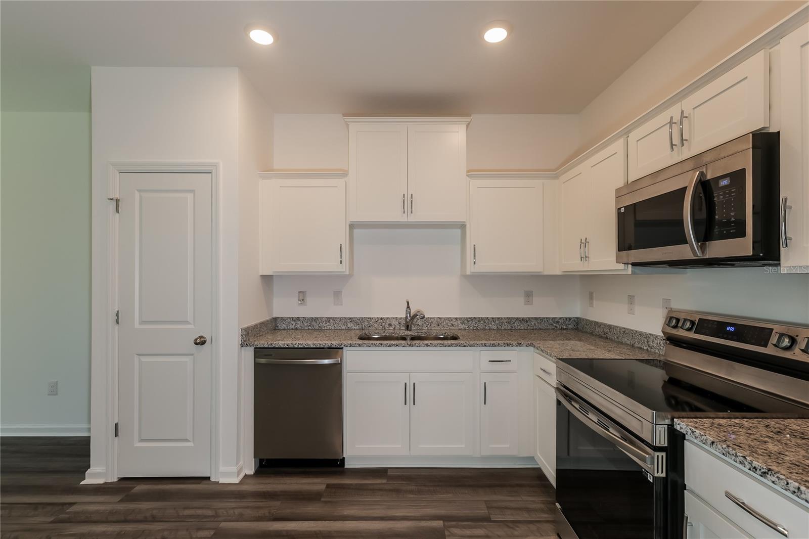 Image 8 of 16 For 6244 Calle Ochoa Street