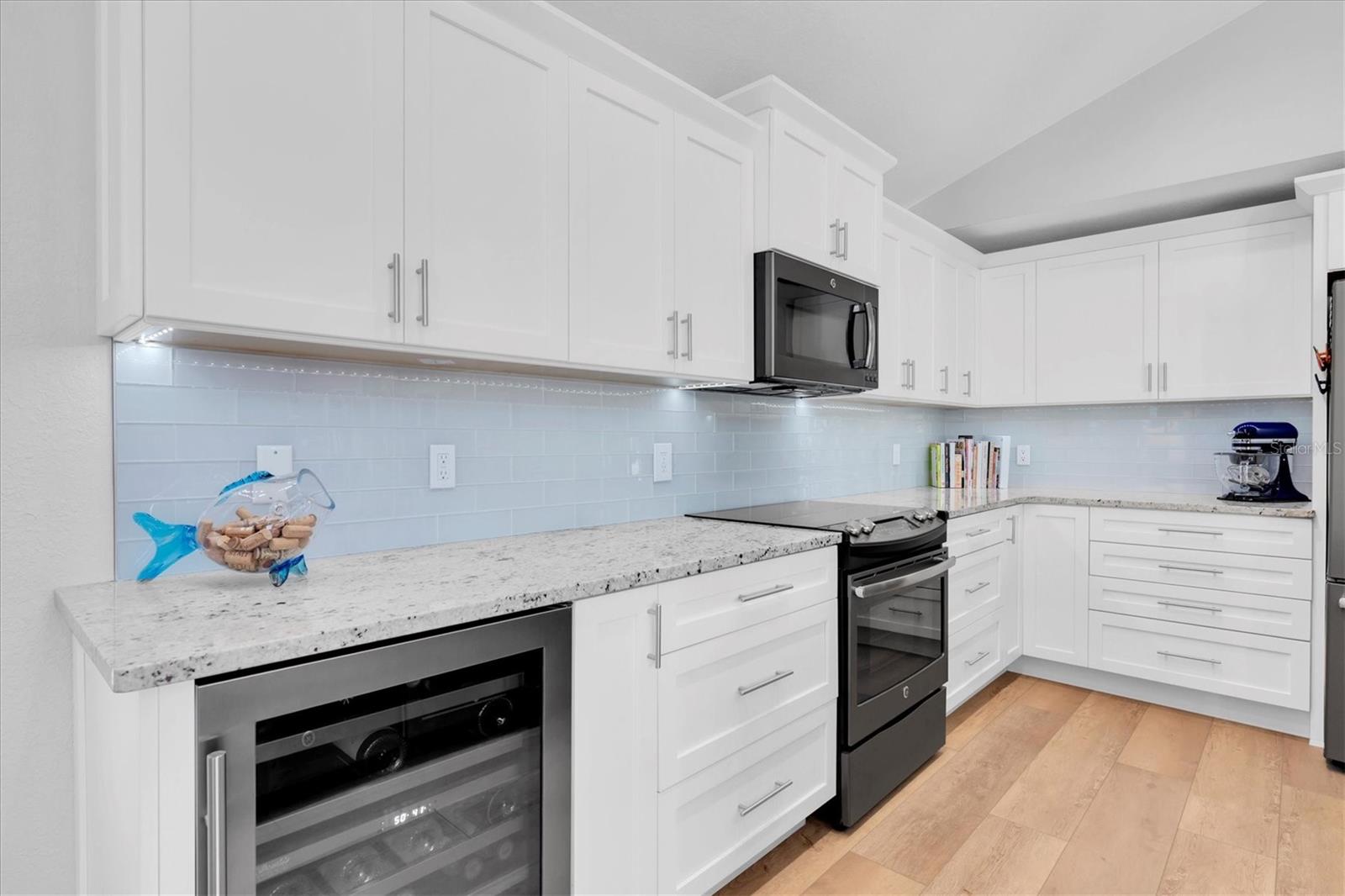 Image 11 of 53 For 18 Jefferson Court S