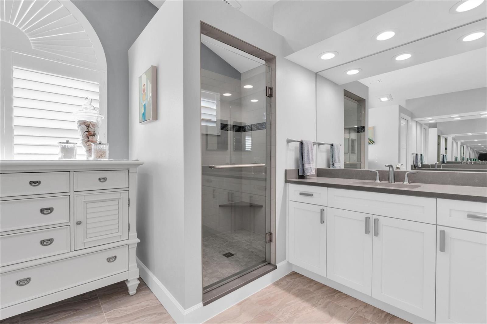 Image 20 of 53 For 18 Jefferson Court S