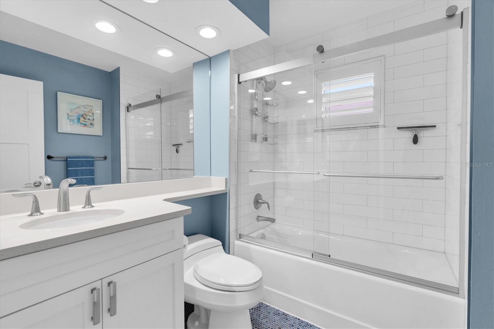 Image 25 of 53 For 18 Jefferson Court S