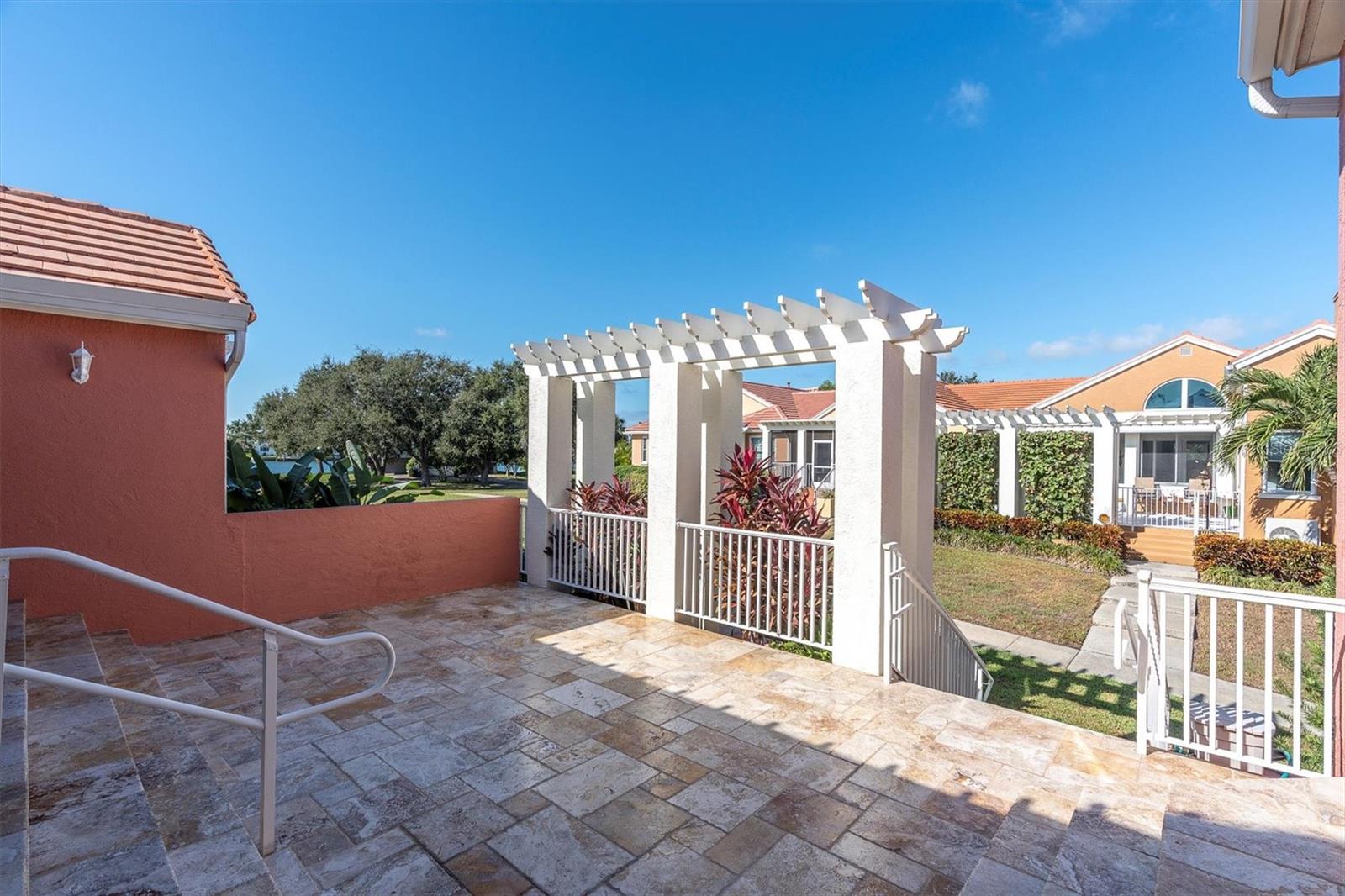 Image 30 of 53 For 18 Jefferson Court S