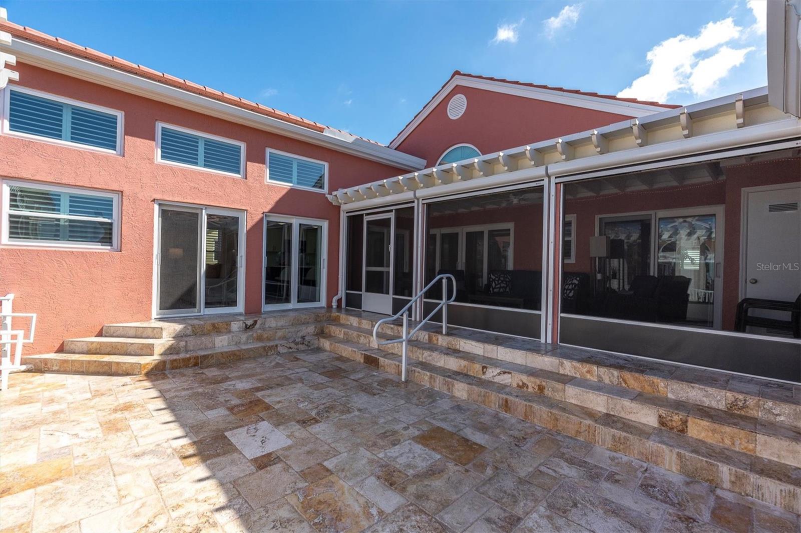 Image 31 of 53 For 18 Jefferson Court S