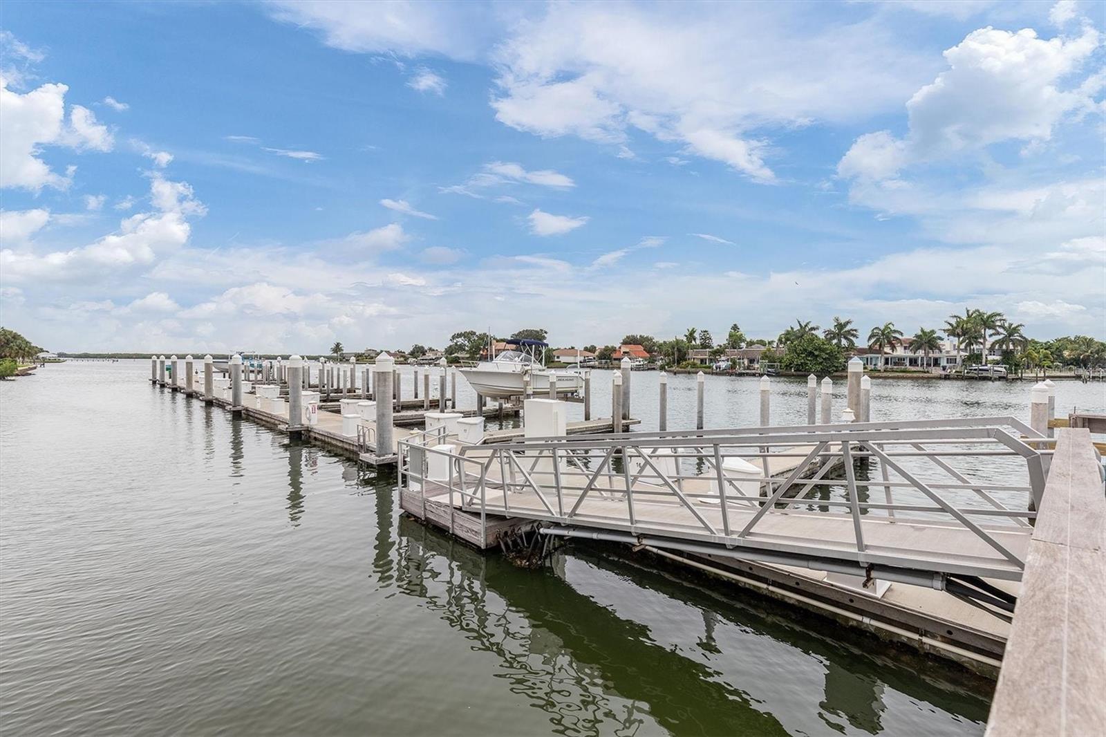 Image 44 of 53 For 18 Jefferson Court S