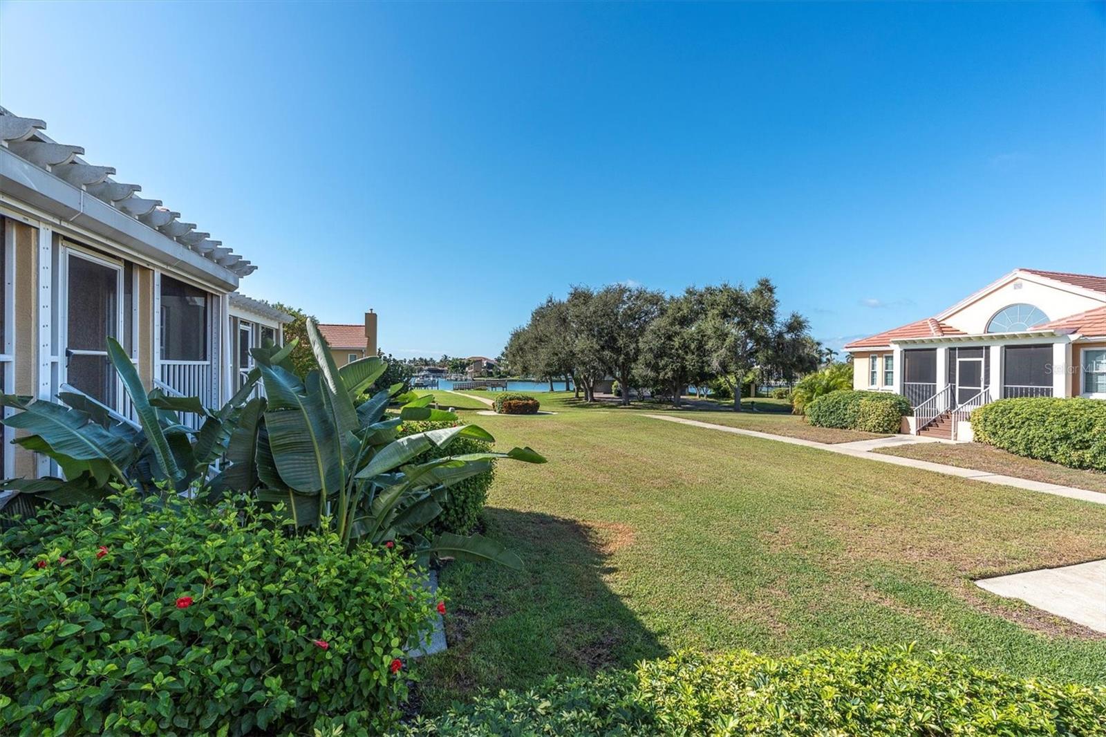 Image 52 of 53 For 18 Jefferson Court S