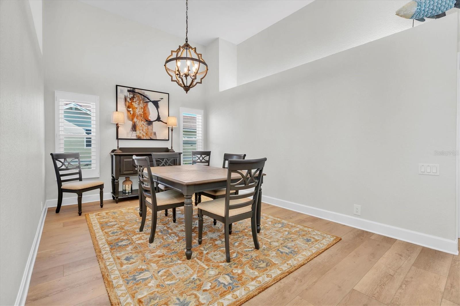 Image 7 of 53 For 18 Jefferson Court S