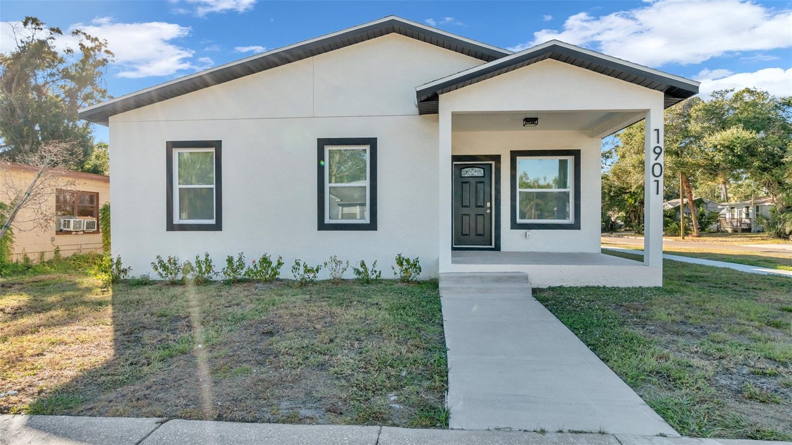 Image 2 of 32 For 1901 31st Street S