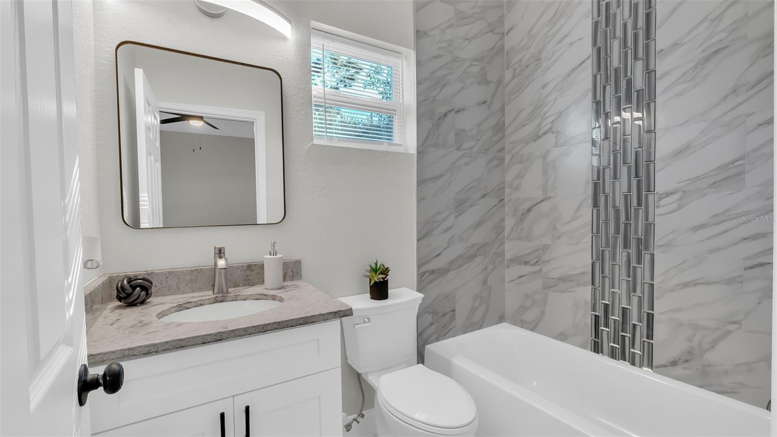 Image 21 of 32 For 1901 31st Street S