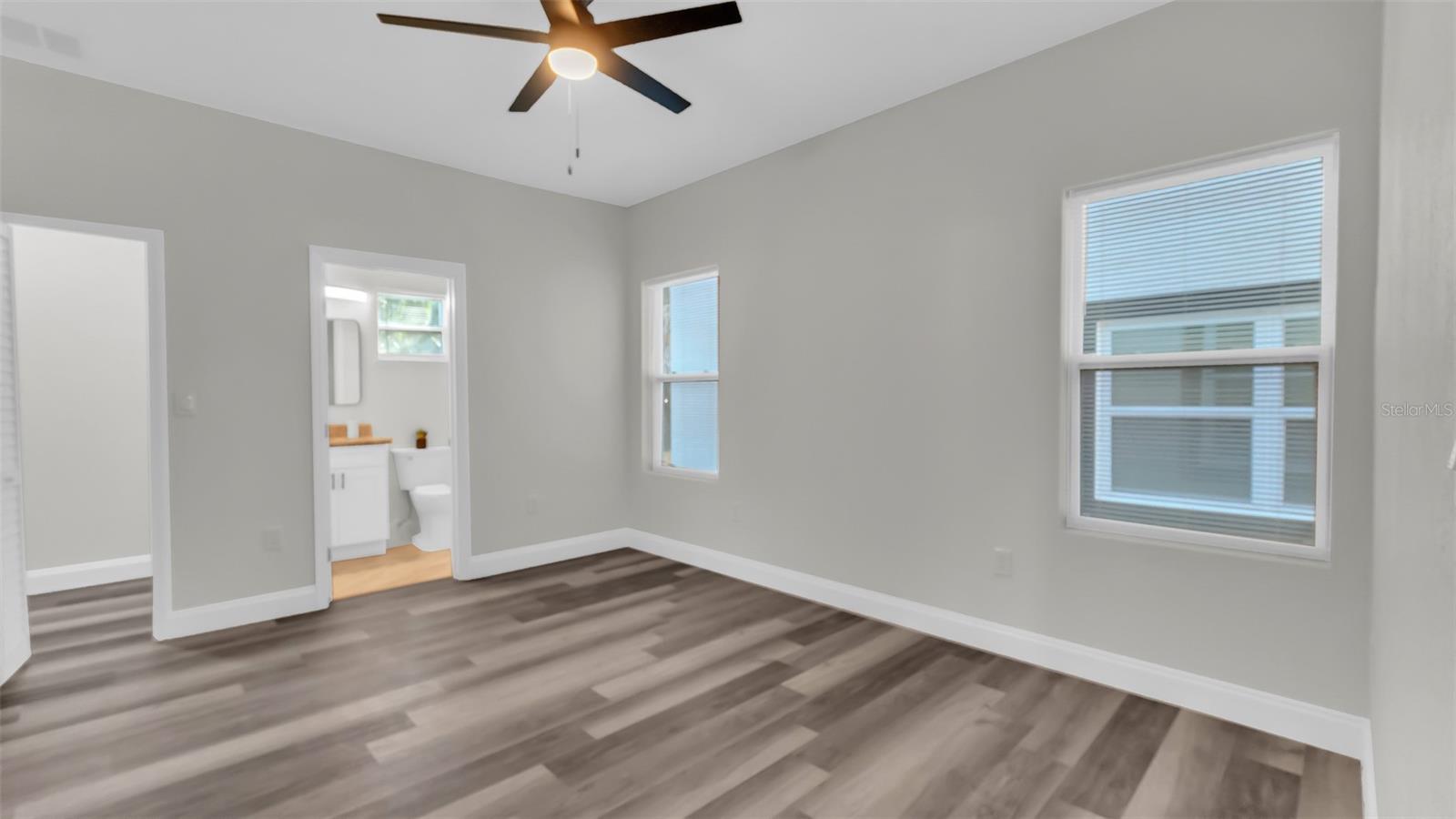 Image 23 of 32 For 1901 31st Street S