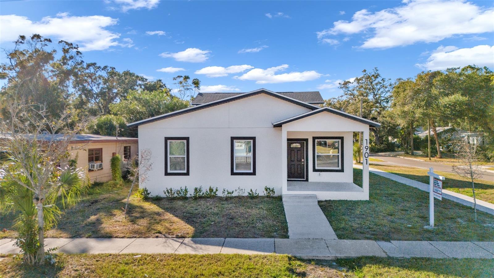 Image 3 of 32 For 1901 31st Street S