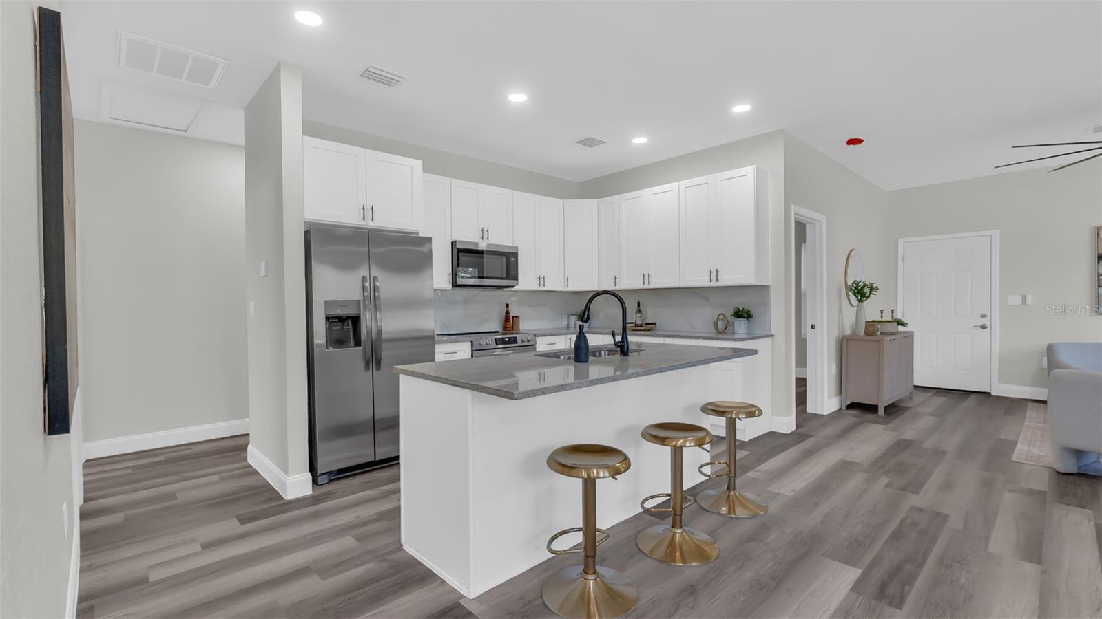 Image 8 of 32 For 1901 31st Street S