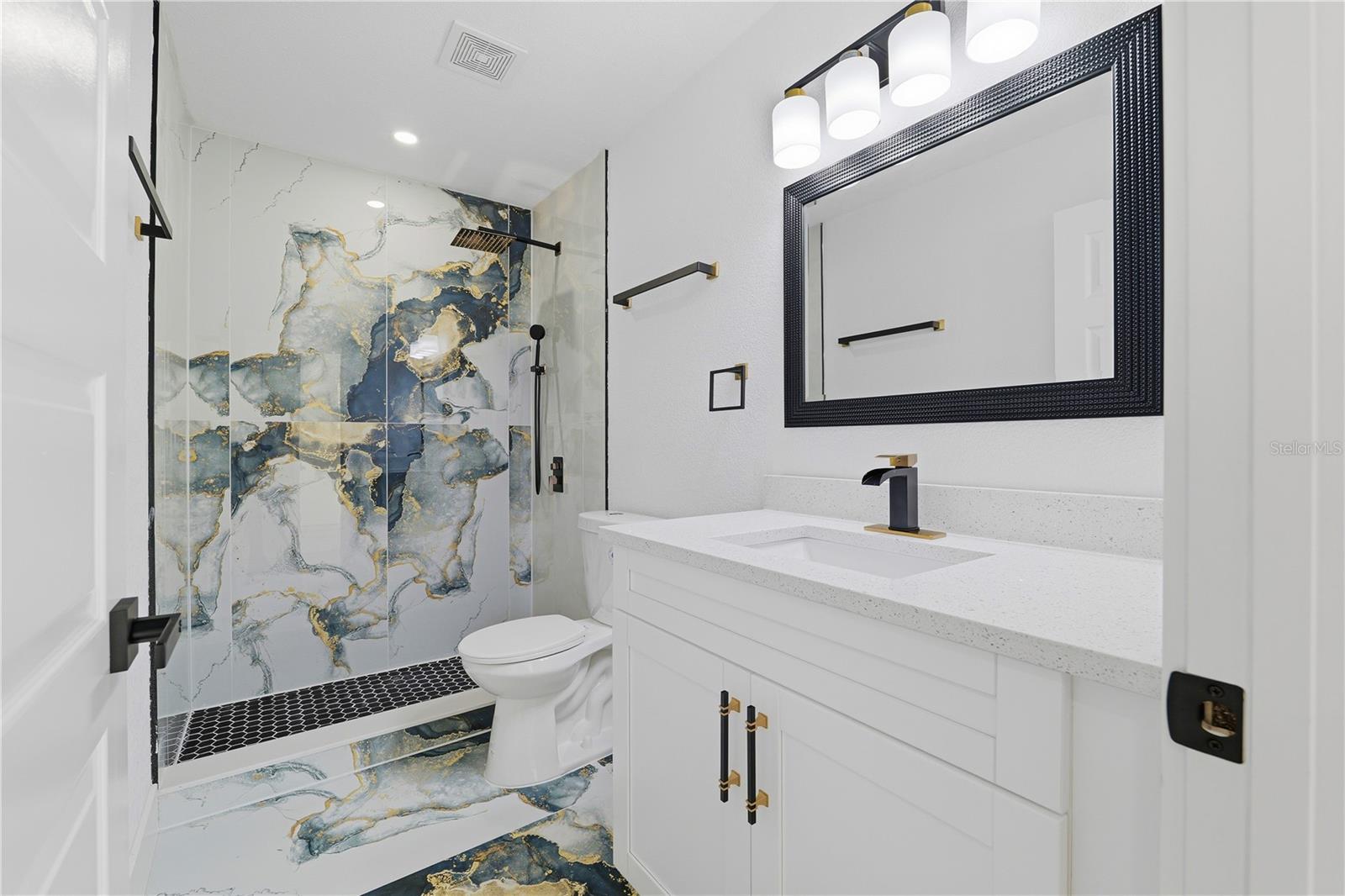 Image 14 of 31 For 6514 Yosemite Drive