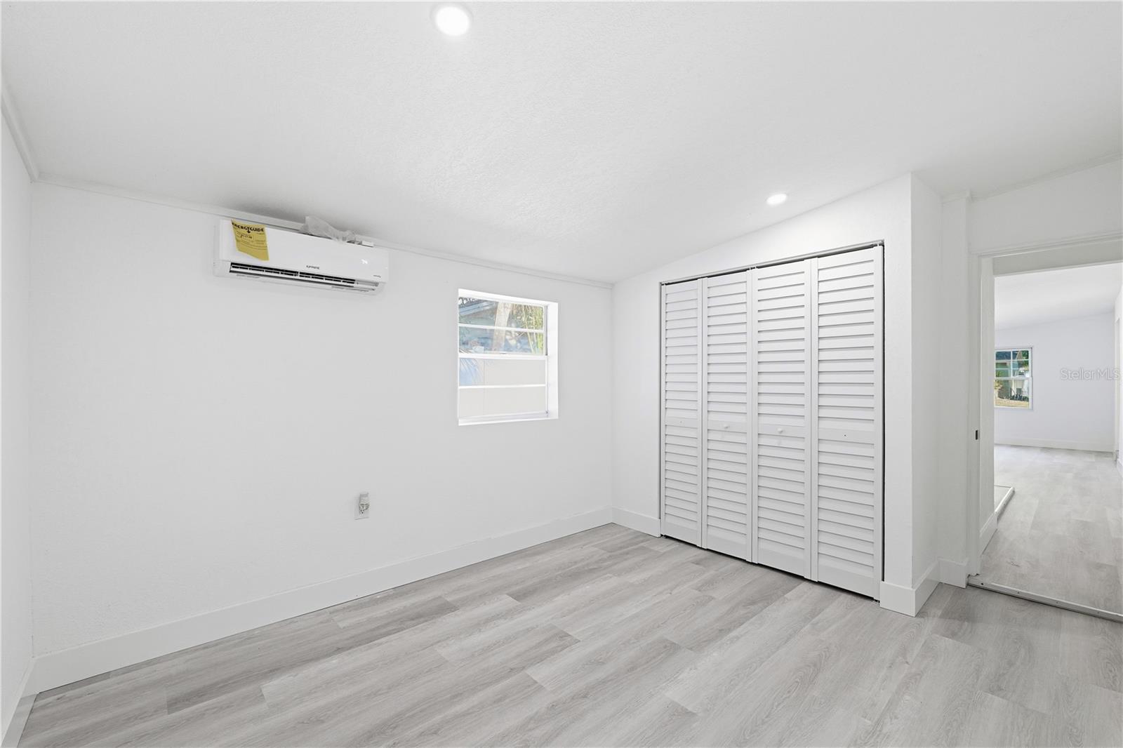 Image 19 of 31 For 6514 Yosemite Drive