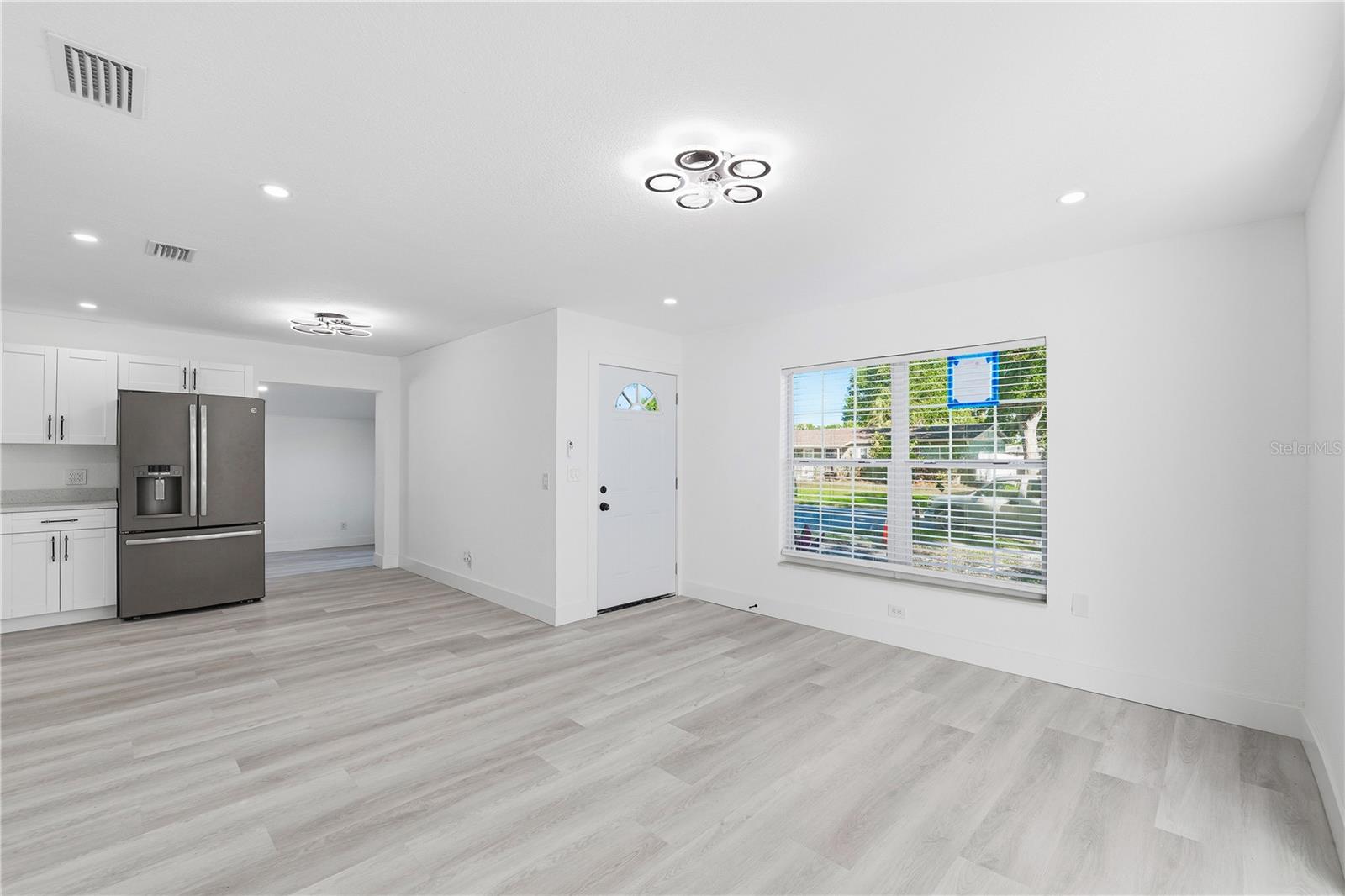 Image 2 of 31 For 6514 Yosemite Drive