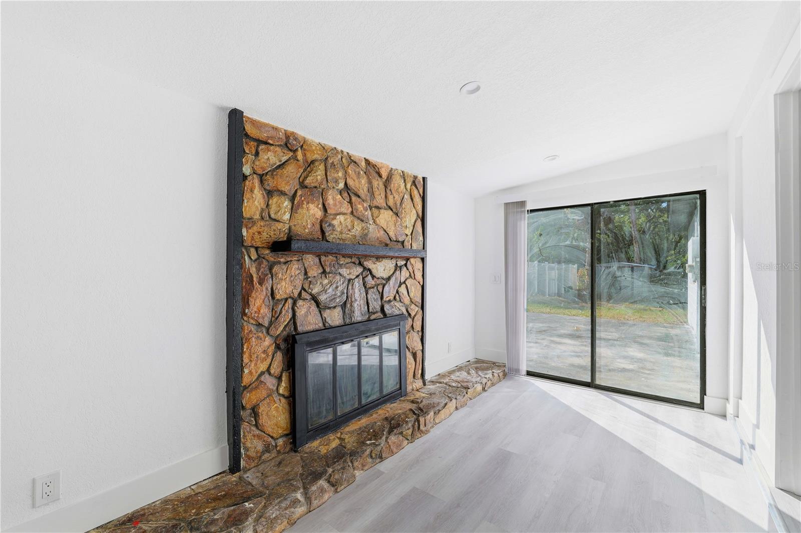 Image 20 of 31 For 6514 Yosemite Drive