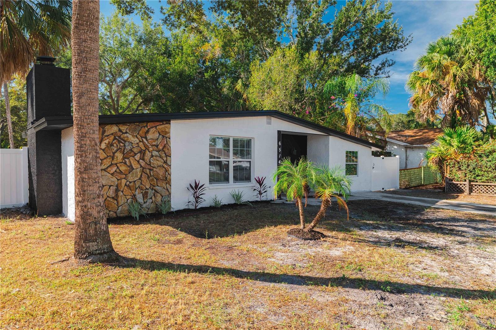 Image 26 of 31 For 6514 Yosemite Drive