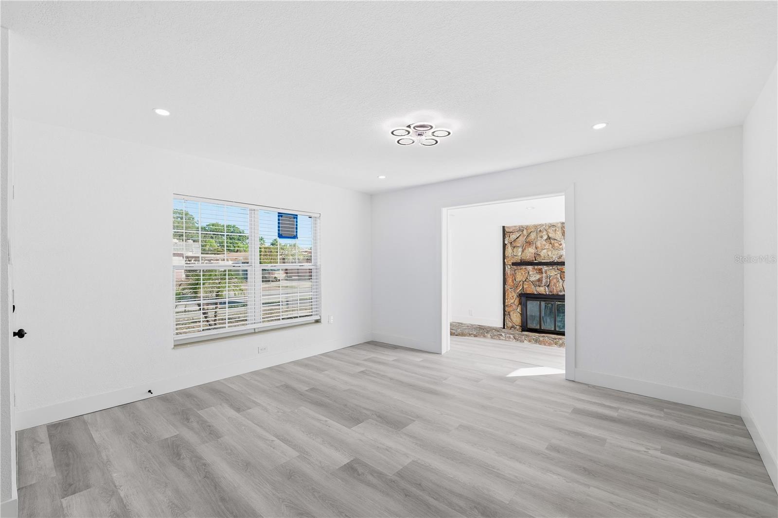 Image 6 of 31 For 6514 Yosemite Drive