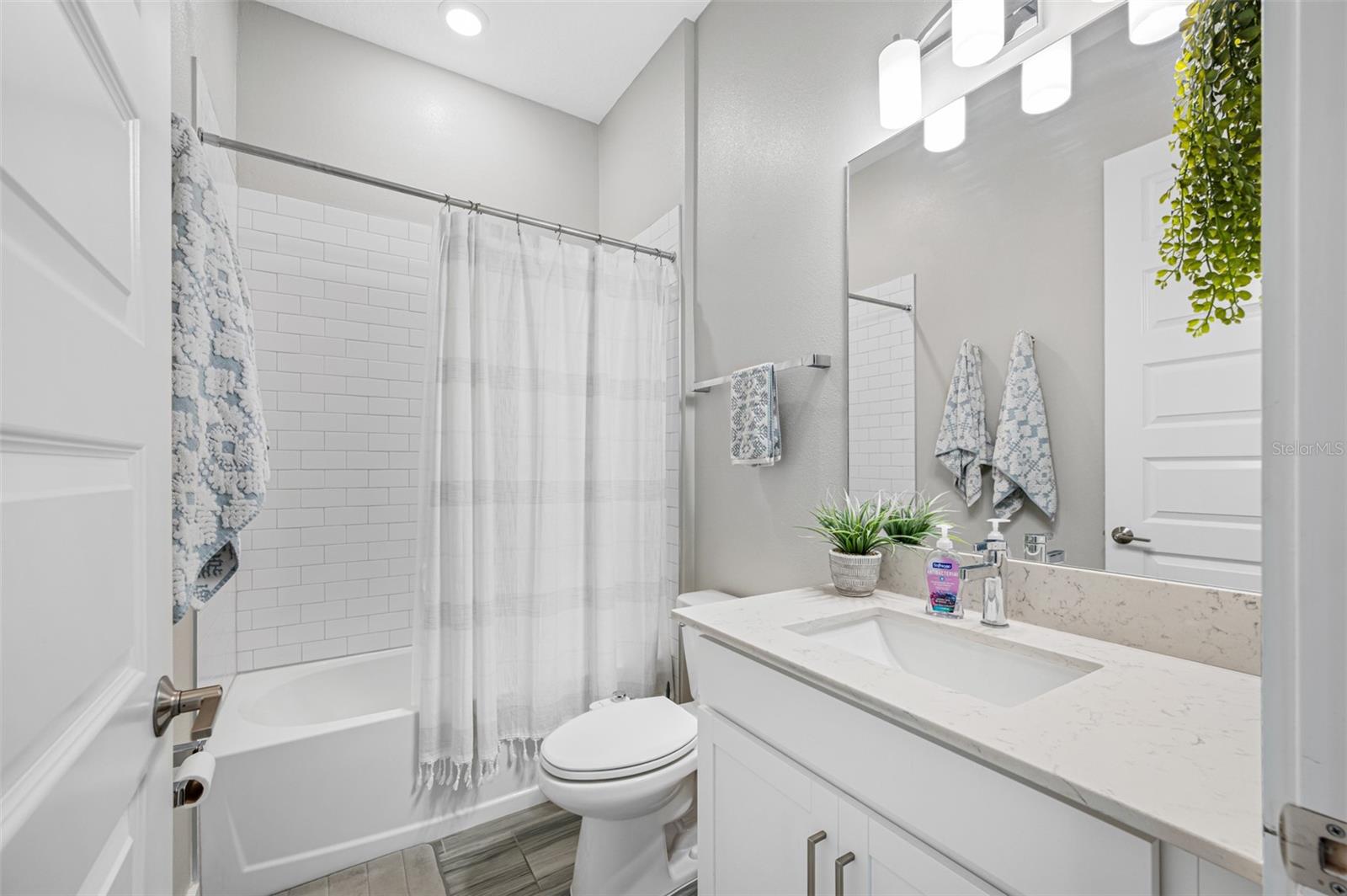 Image 18 of 37 For 7305 Faul Street