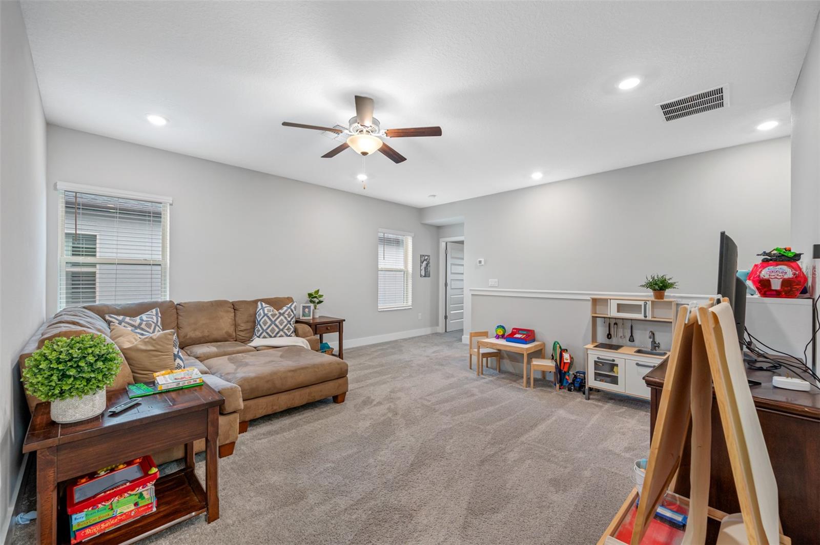 Image 23 of 37 For 7305 Faul Street