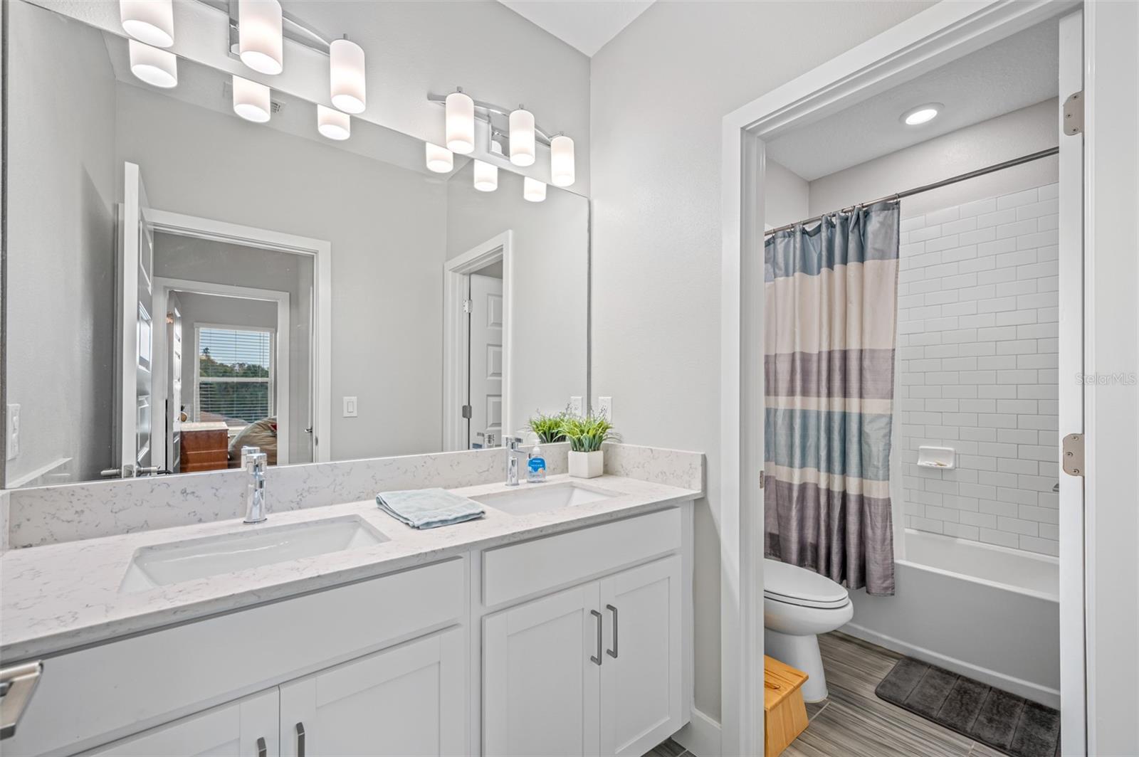 Image 25 of 37 For 7305 Faul Street