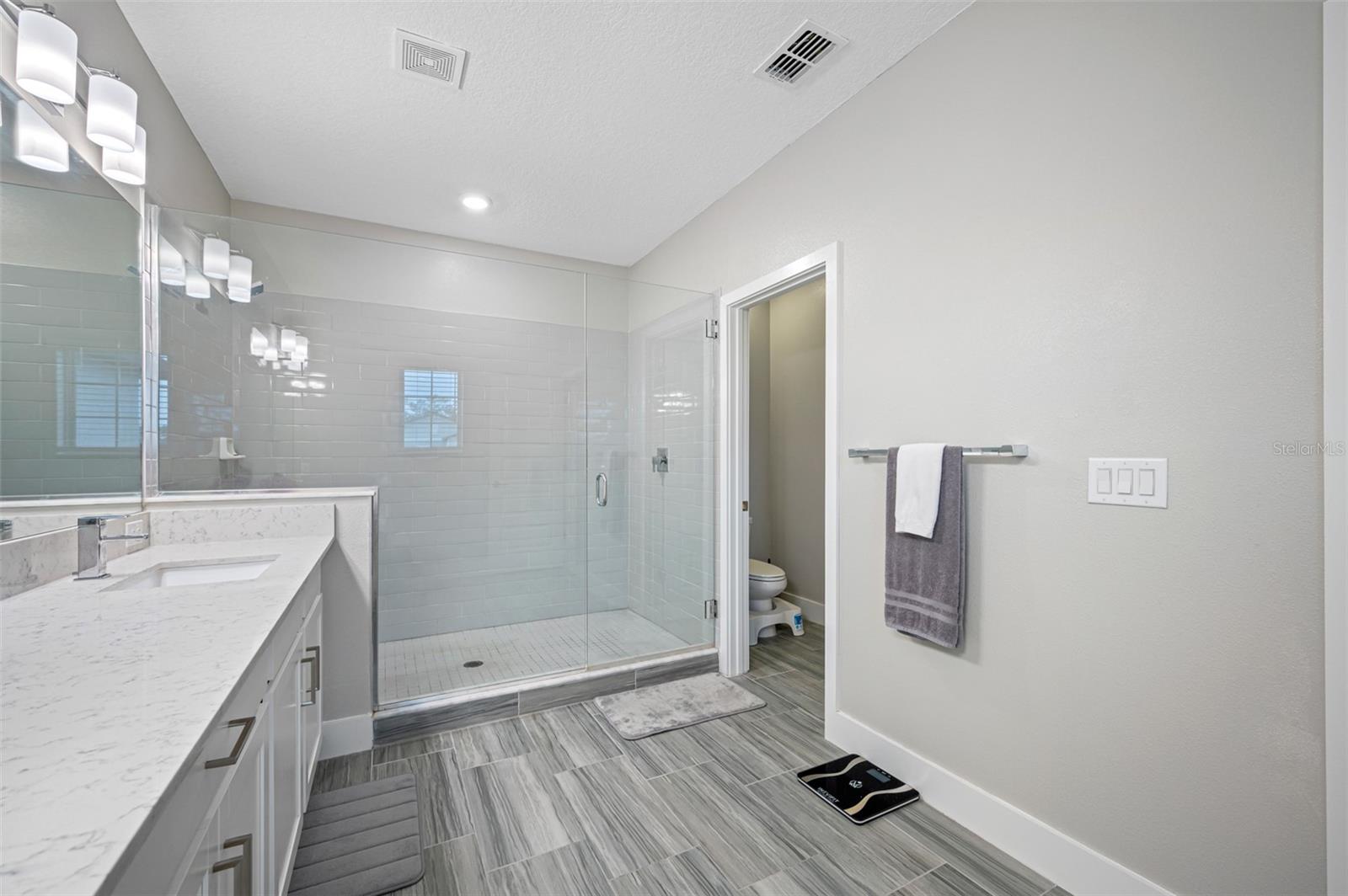 Image 37 of 37 For 7305 Faul Street