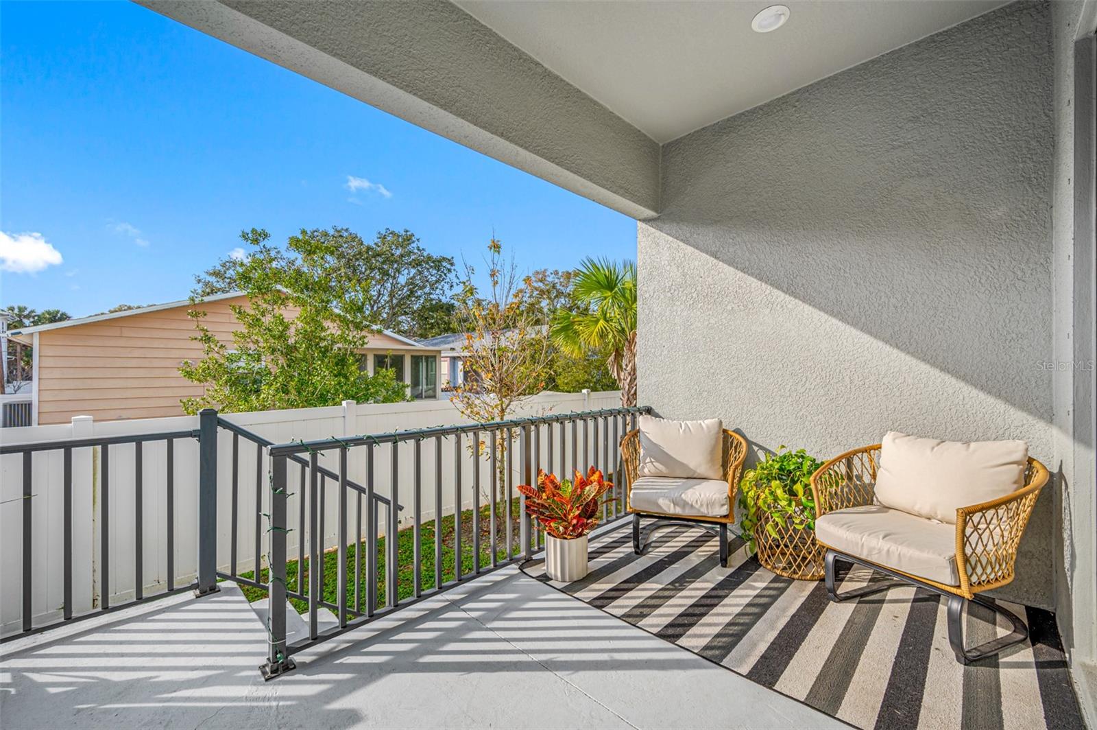 Image 5 of 37 For 7305 Faul Street