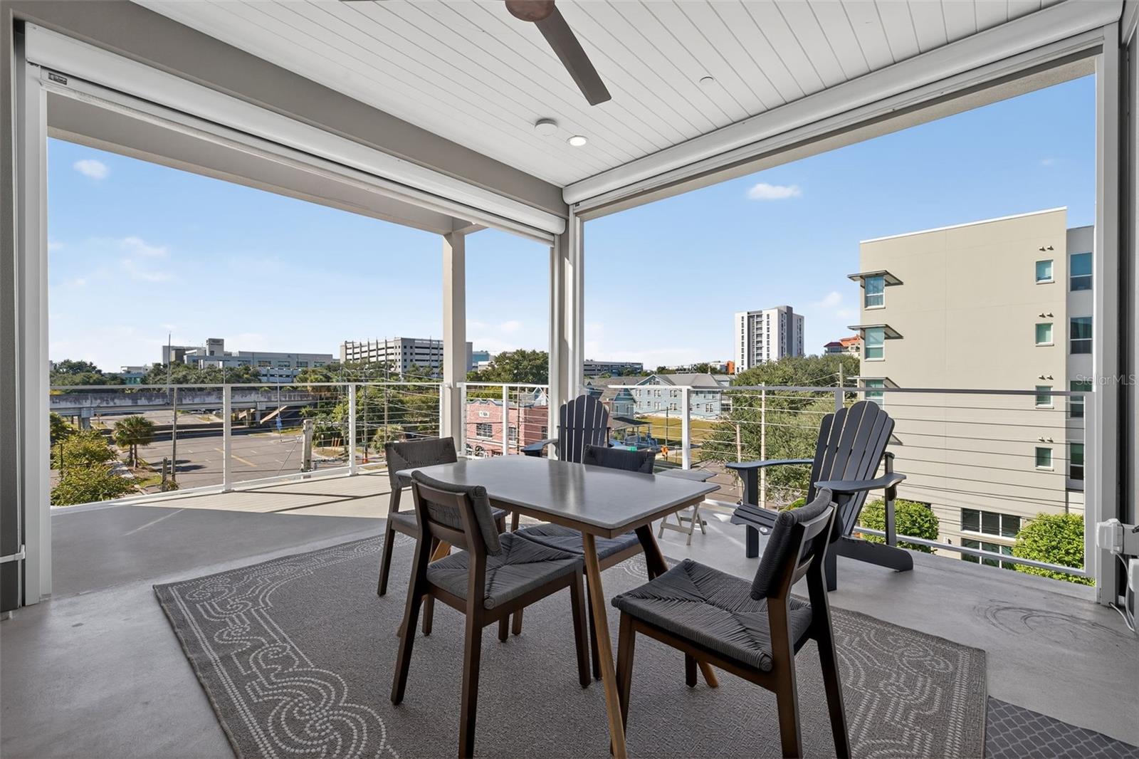 Listing photo id 32 for 577 4th Avenue S