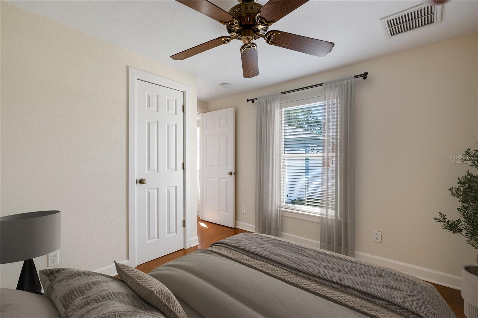 Image 26 of 46 For 10600 119th Street