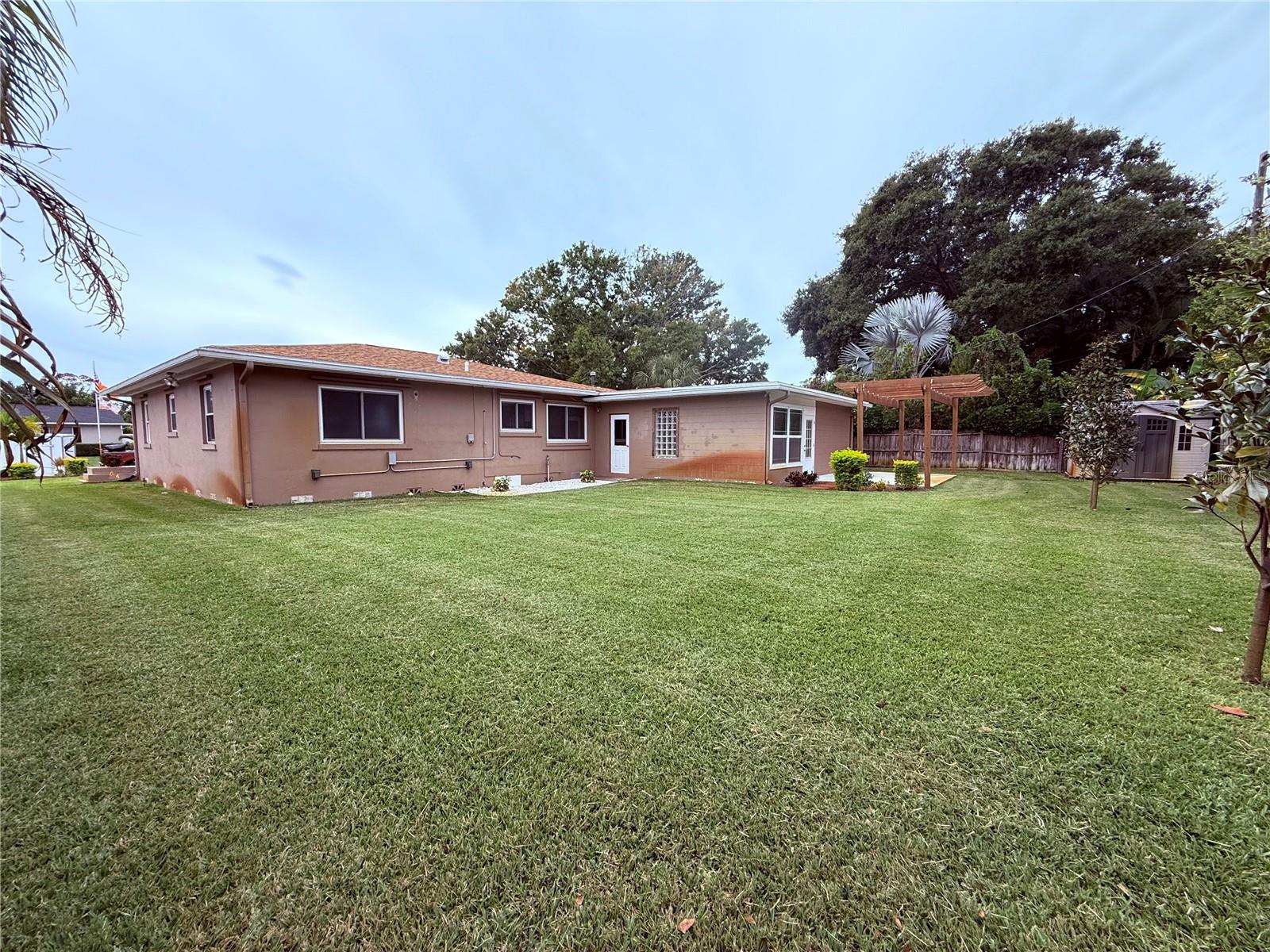 Image 25 of 30 For 6221 6th Avenue N