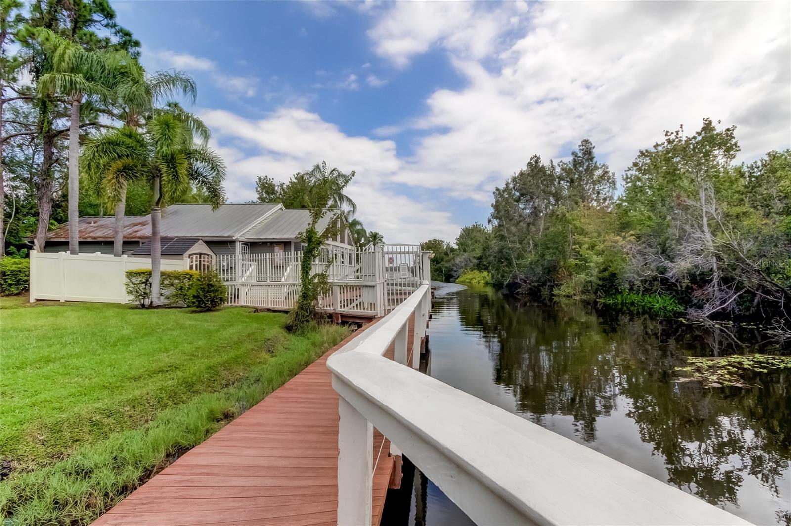 Image 23 of 39 For 2599 Dolly Bay Drive 306