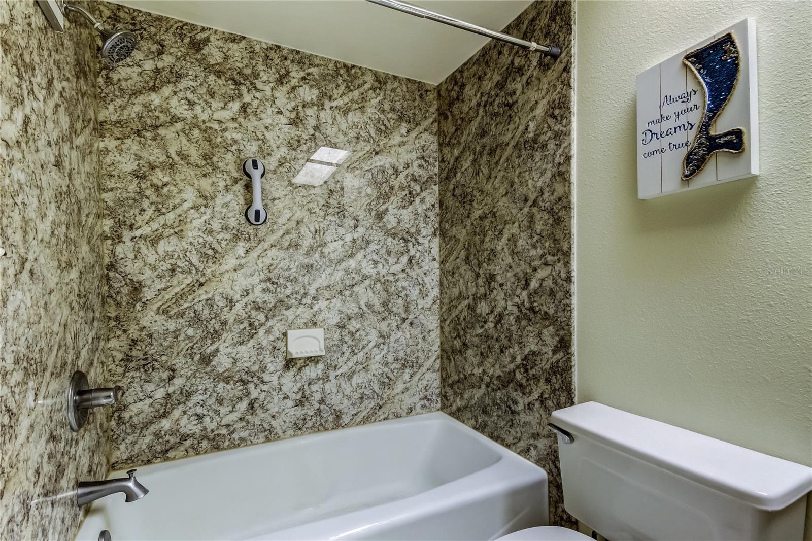 Image 29 of 39 For 2599 Dolly Bay Drive 306