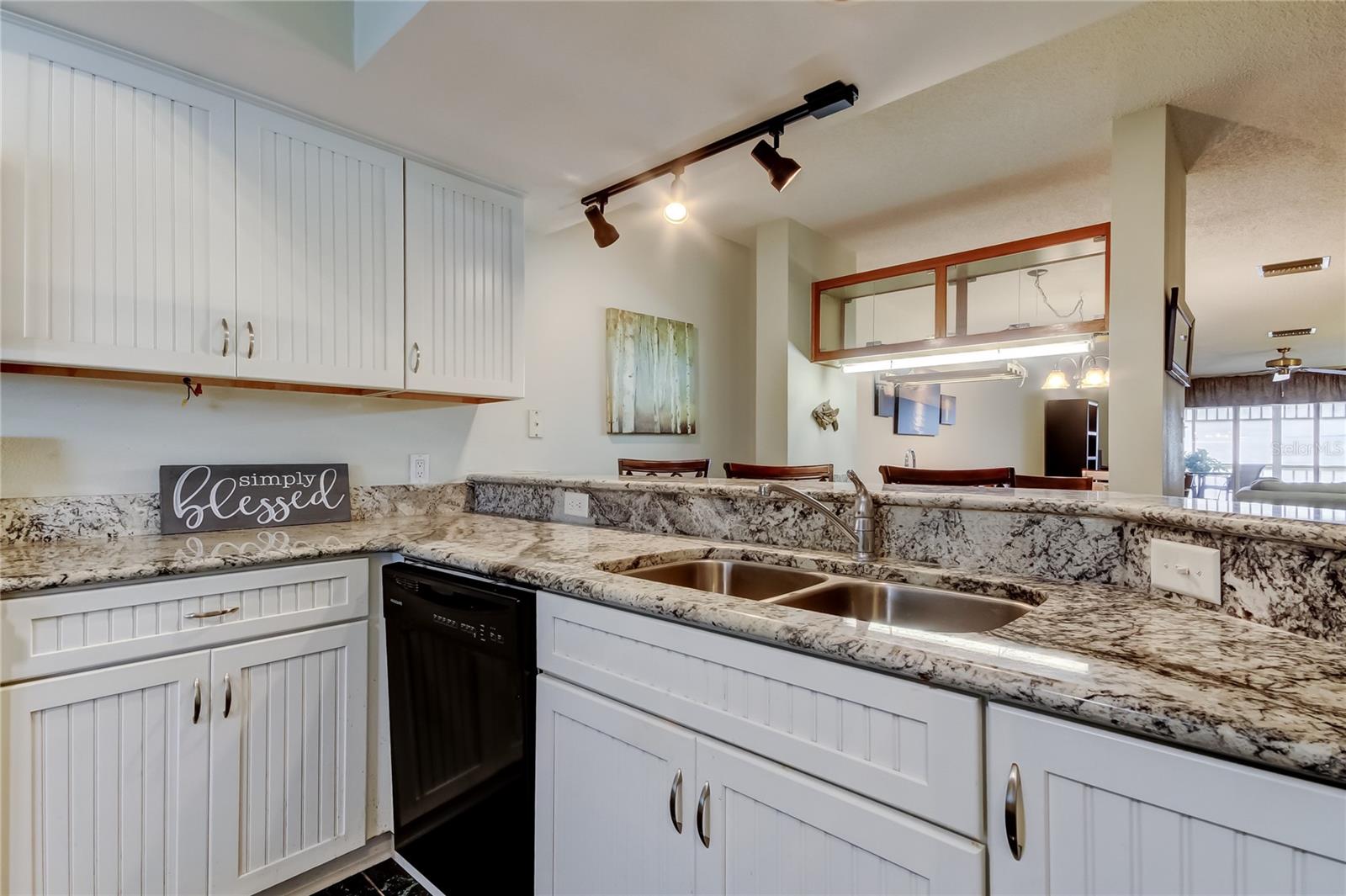 Image 8 of 39 For 2599 Dolly Bay Drive 306