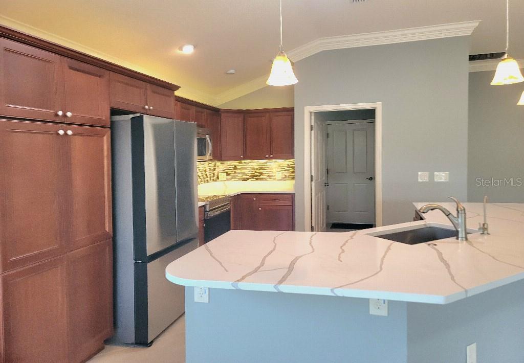 Image 4 of 15 For 1371 Owl Drive