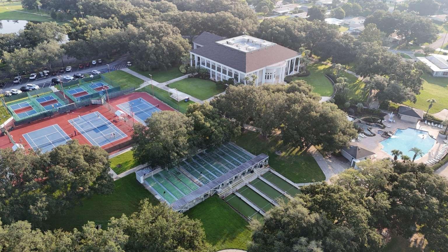 Image 18 of 29 For 24725 Brightwater Court