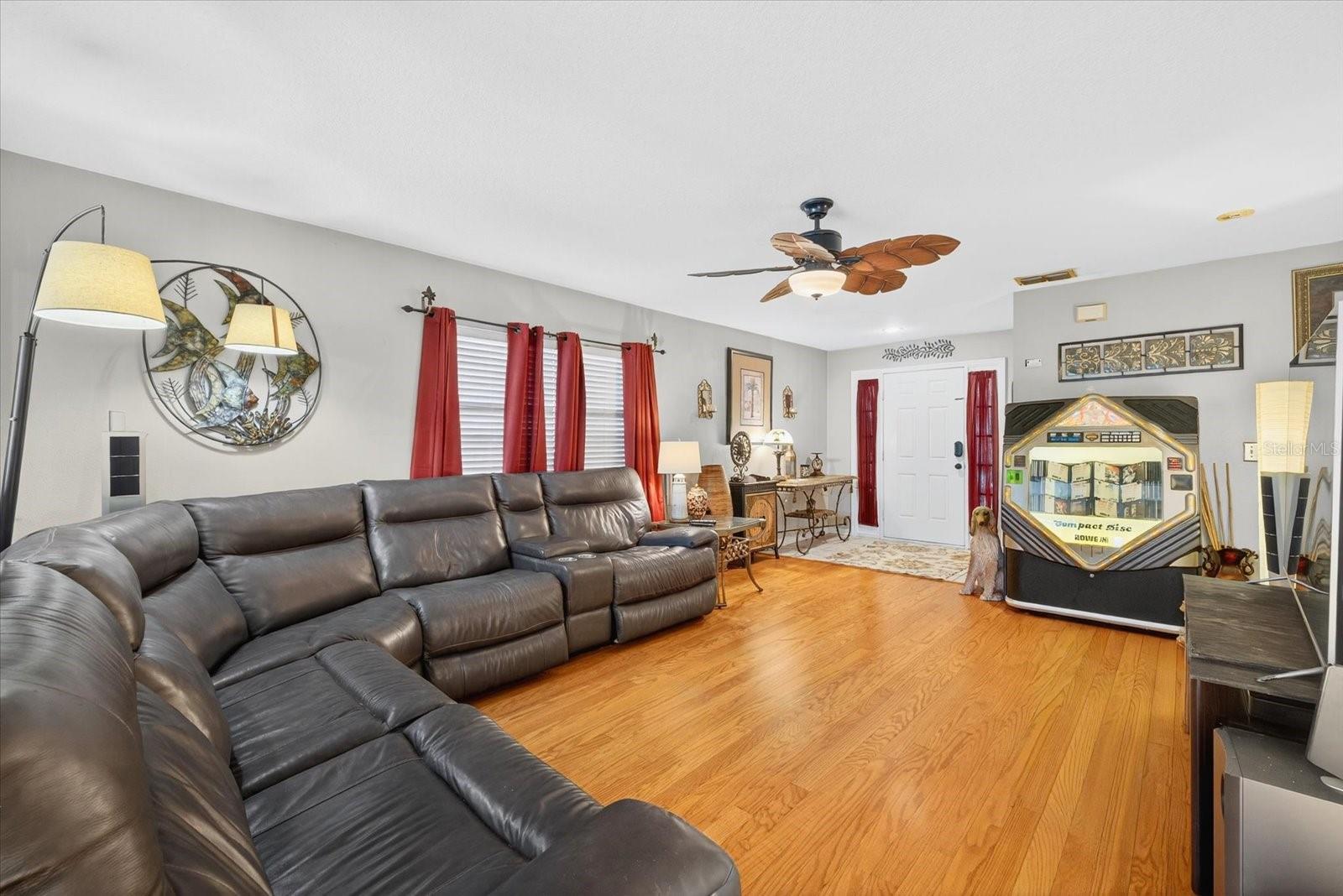 Image 8 of 21 For 8459 Hawbuck Street