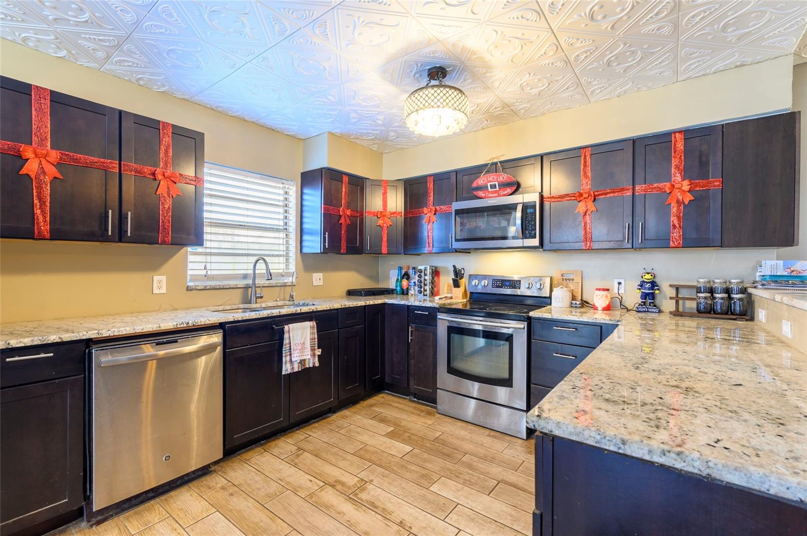 Image 10 of 21 For 8421 Unity Drive