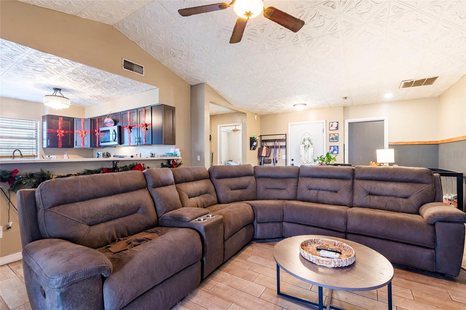 Image 8 of 21 For 8421 Unity Drive