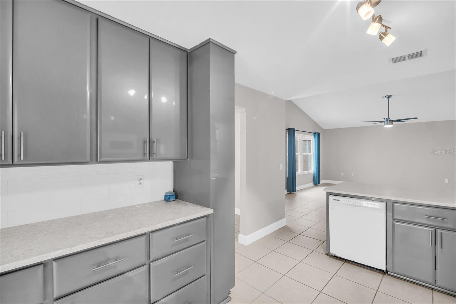 Image 10 of 67 For 2714 Jeffrey Drive