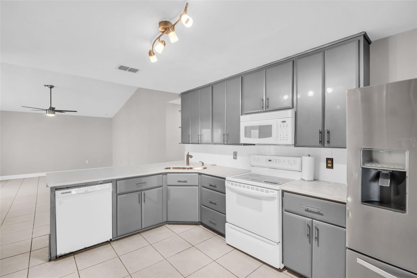 Image 11 of 67 For 2714 Jeffrey Drive