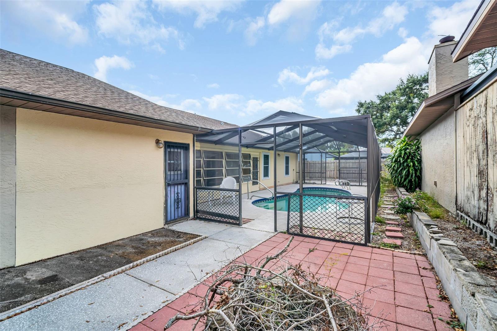 Image 40 of 67 For 2714 Jeffrey Drive