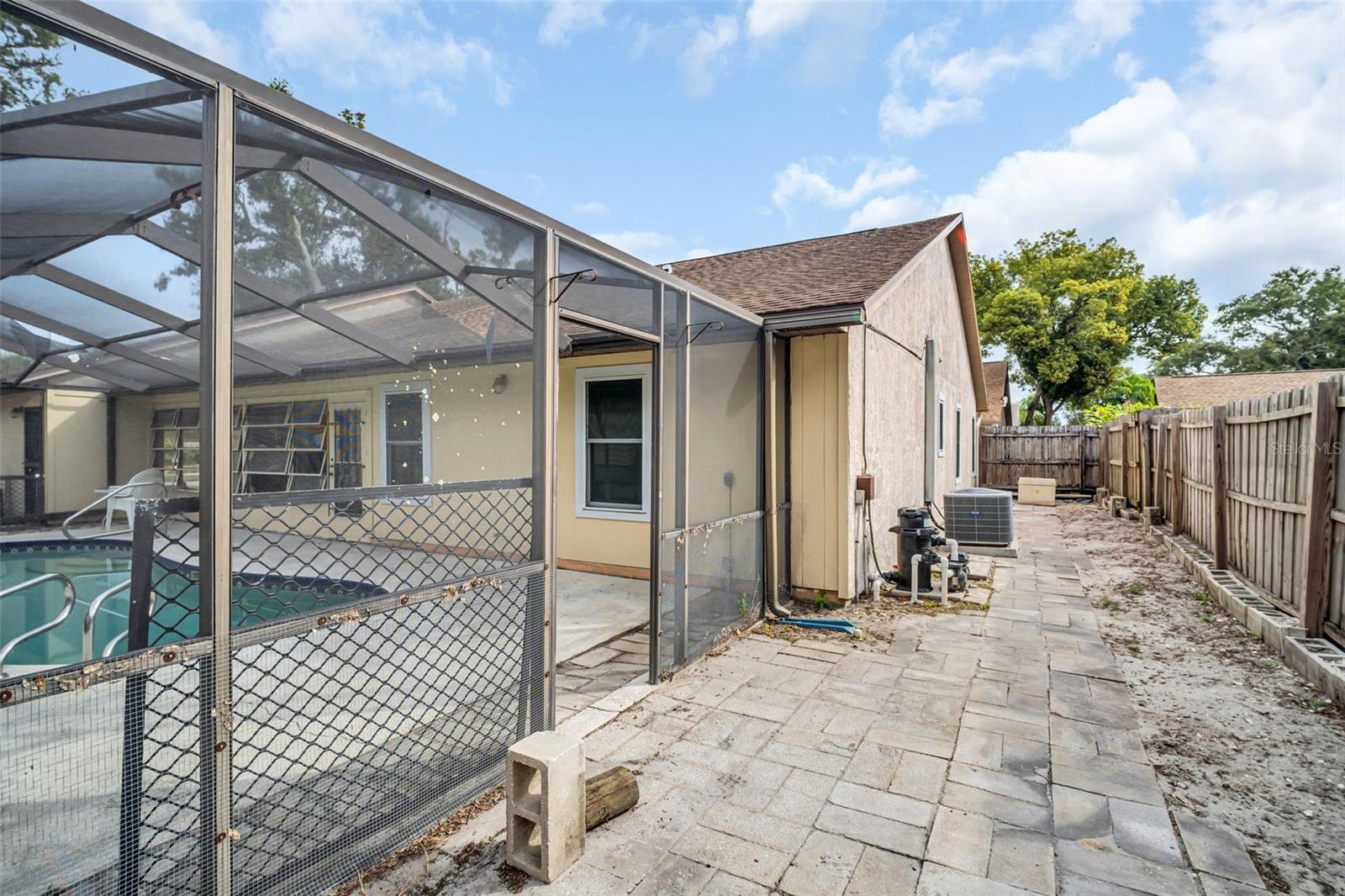 Image 41 of 67 For 2714 Jeffrey Drive