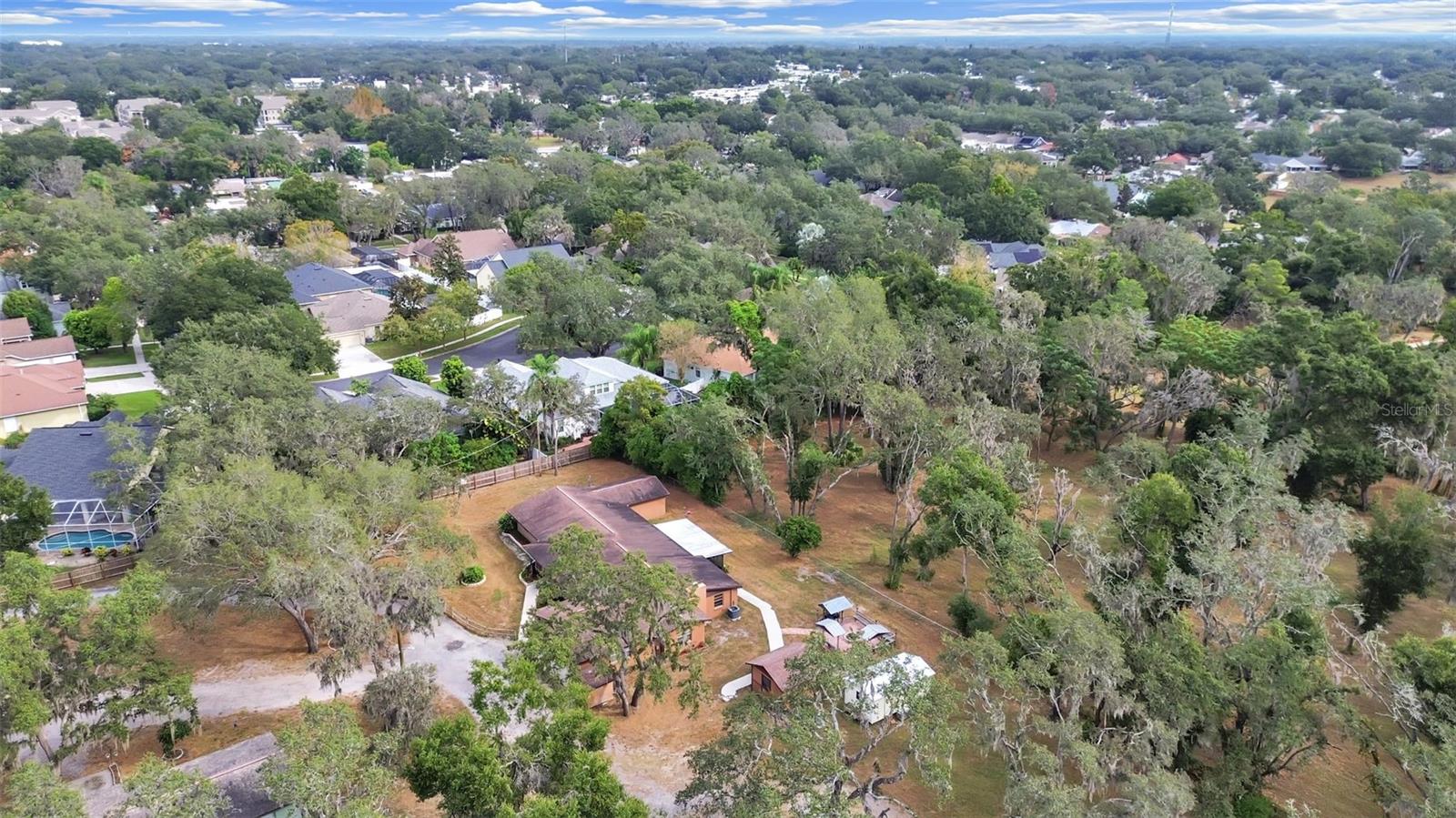 Listing photo id 7 for 4111 Robinson Road