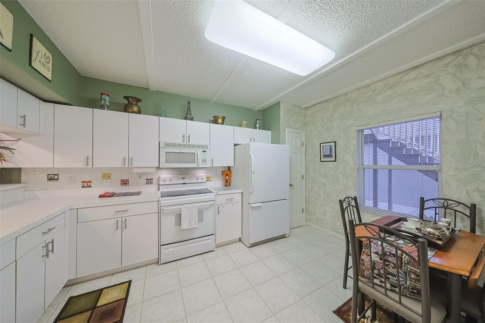 Image 10 of 51 For 14460 Marina Way 9