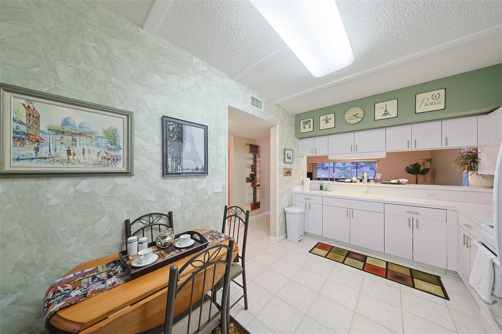 Image 12 of 51 For 14460 Marina Way 9