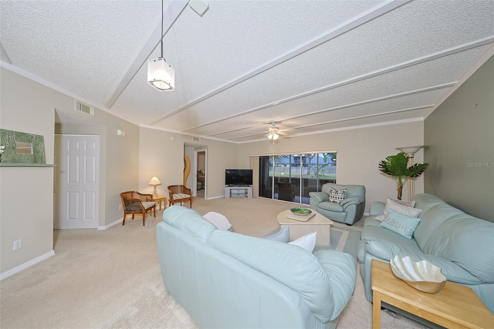 Image 21 of 51 For 14460 Marina Way 9