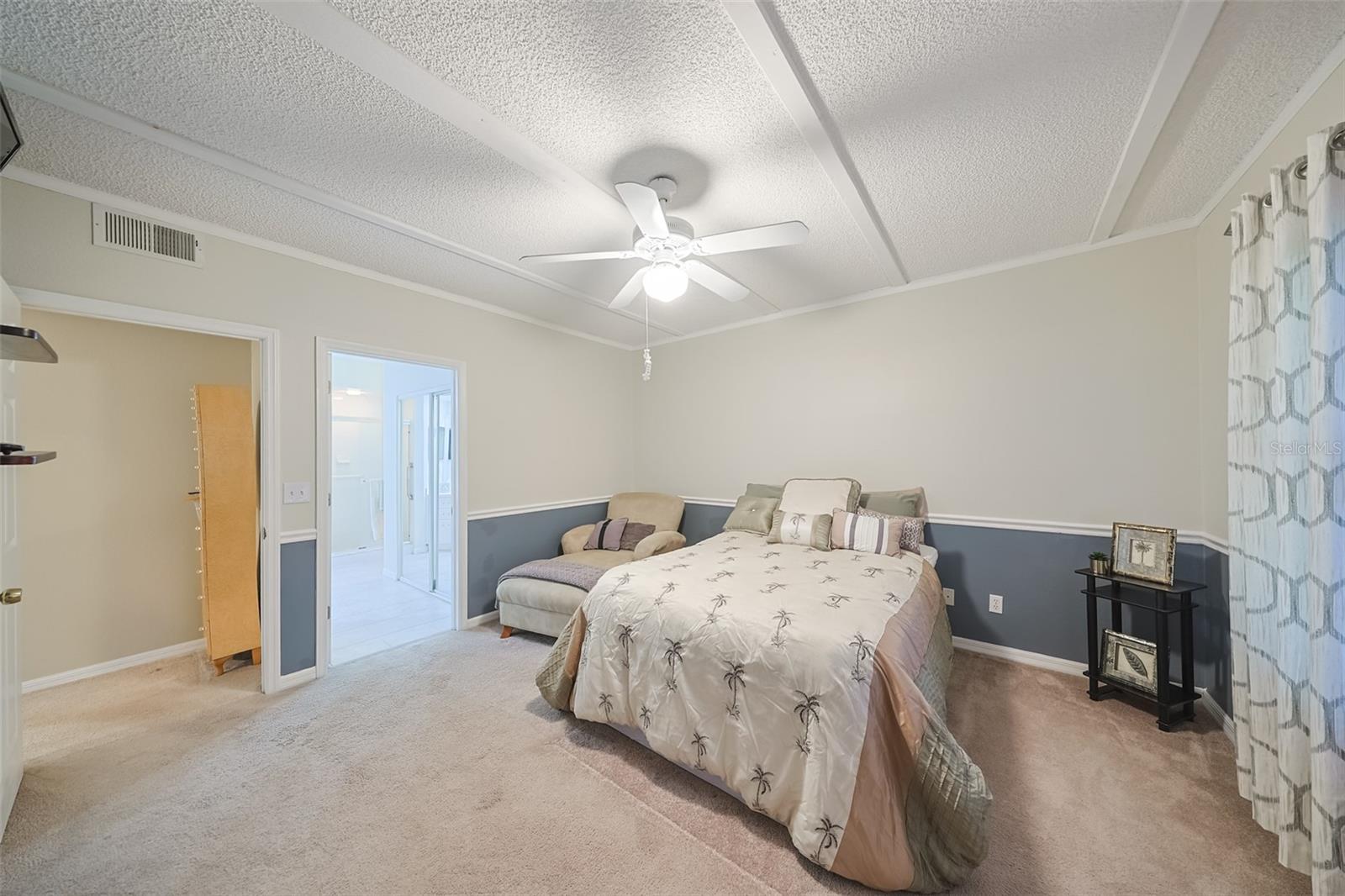 Image 32 of 51 For 14460 Marina Way 9