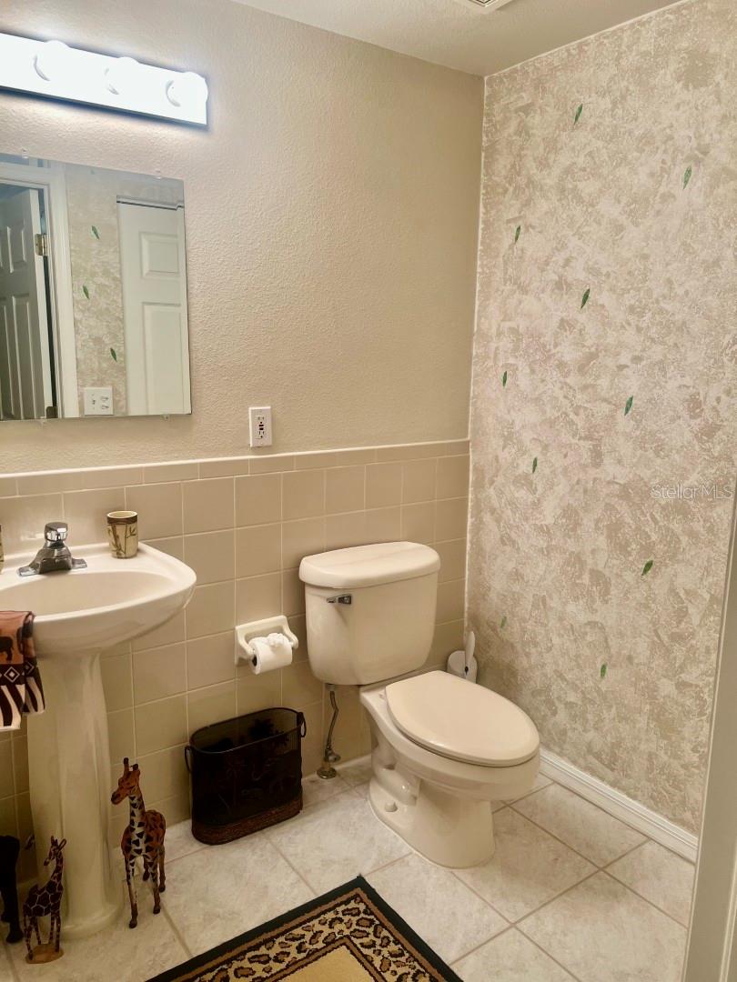 Image 34 of 51 For 14460 Marina Way 9