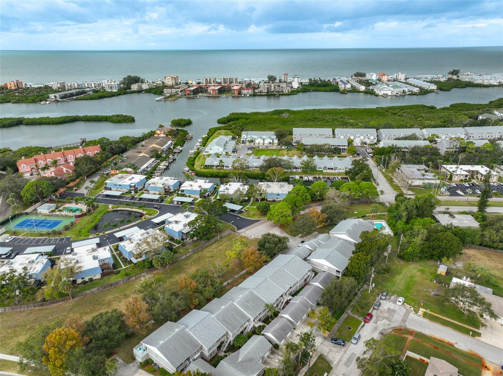 Image 48 of 51 For 14460 Marina Way 9