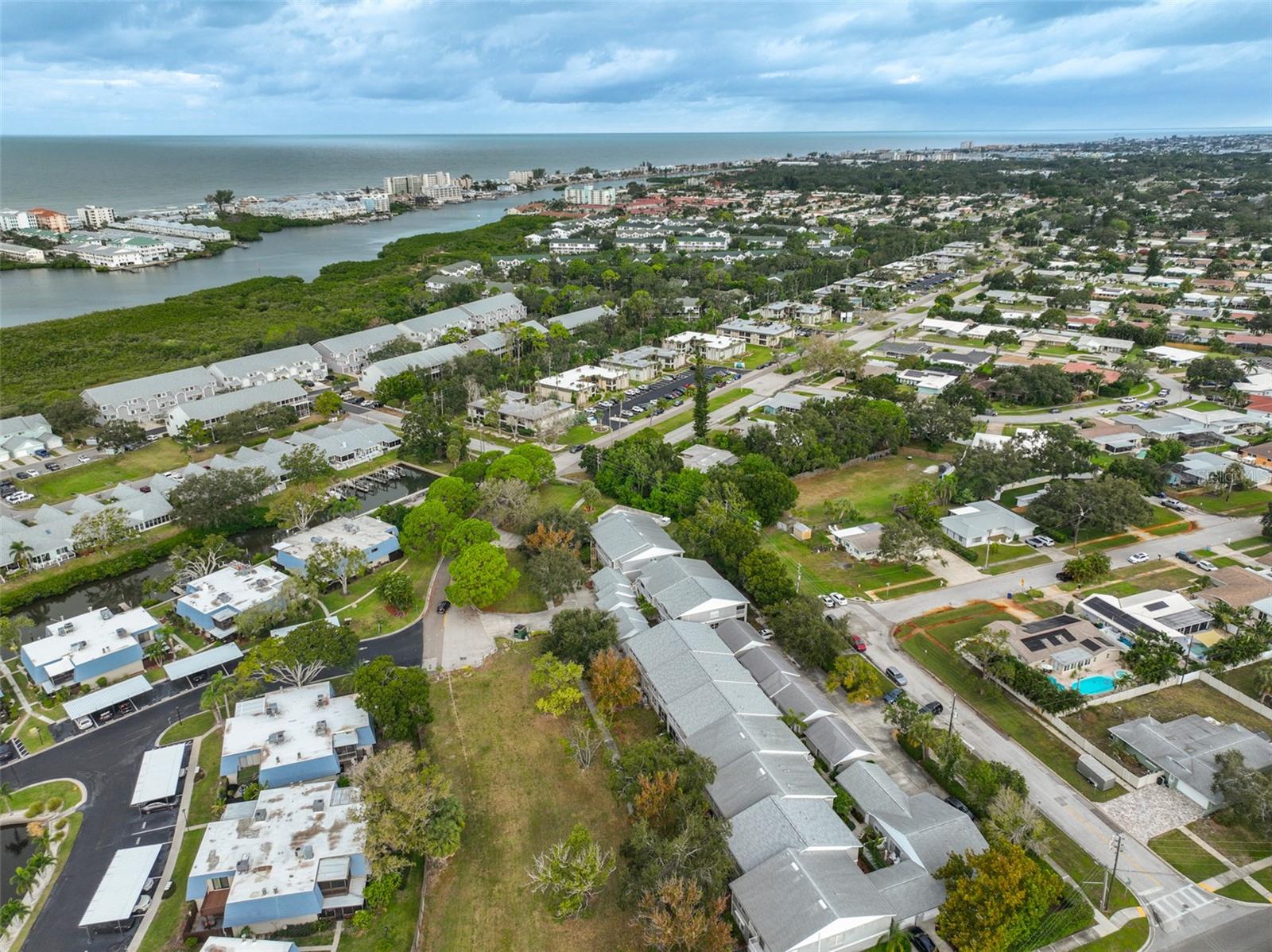 Image 50 of 51 For 14460 Marina Way 9