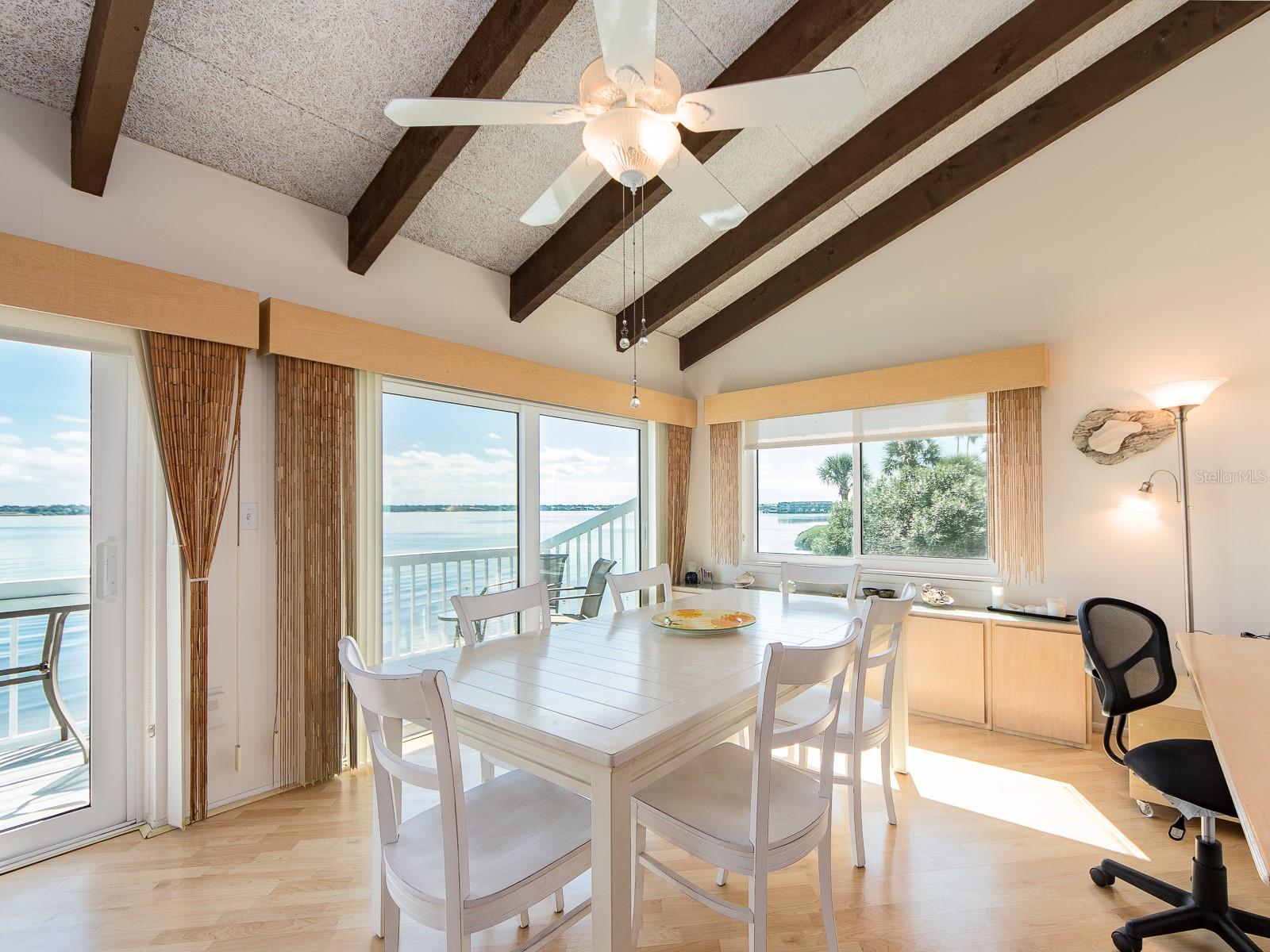 Image 11 of 44 For 1401 Gulf Boulevard 215