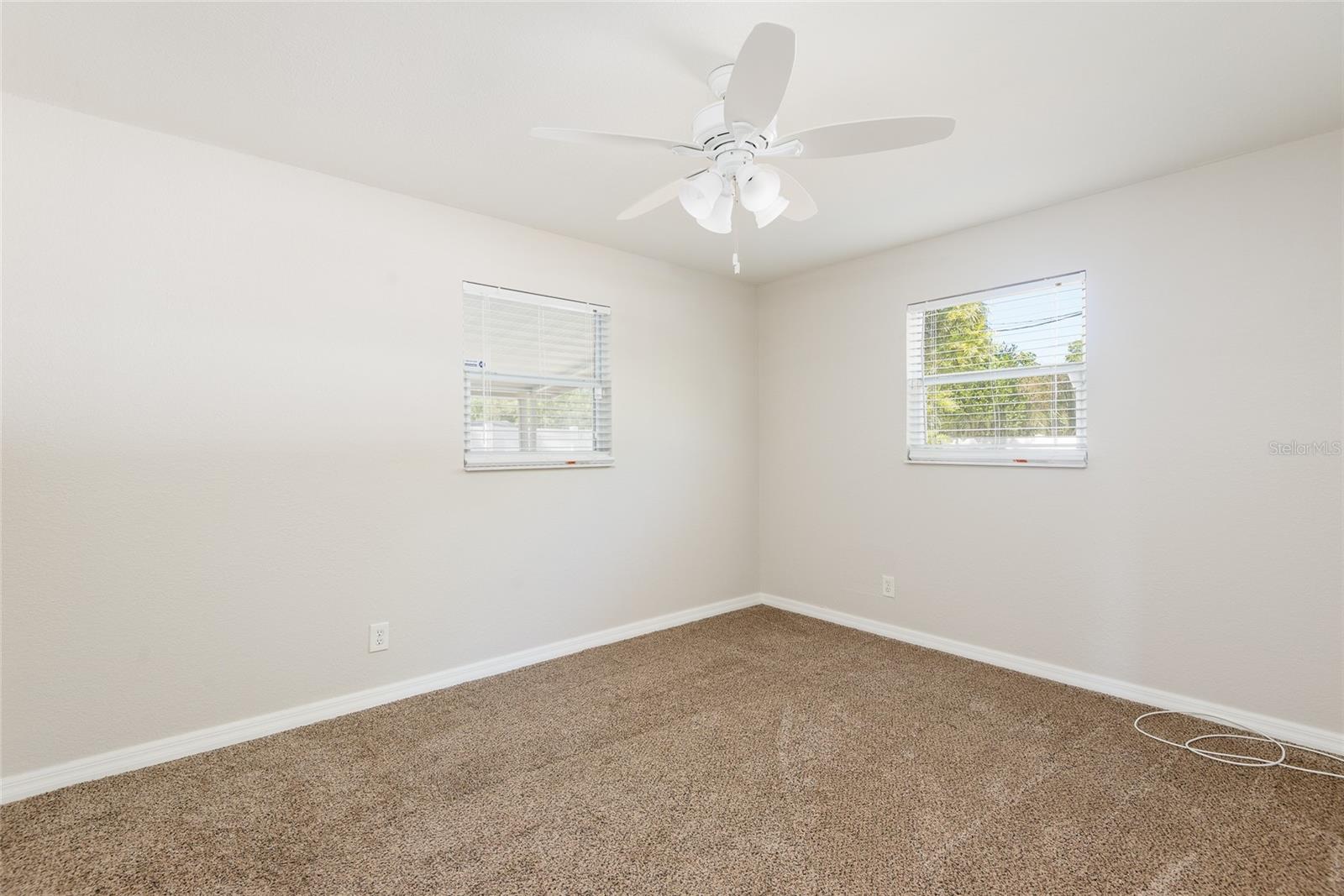 Listing photo id 12 for 4733 Wyoming Avenue